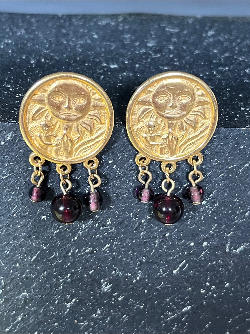 Vintage NAPIER Sun Face Gold Tone Dangle Earrings Purple Beads Pierced